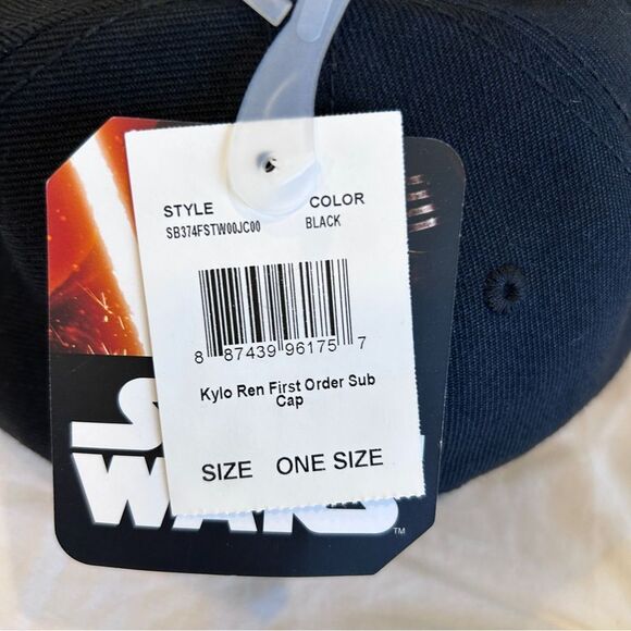 NWT Disney Star Wars Original Snapback Kylo Ren First Order Sub Cap Black OSFM - Picture 3 of 9